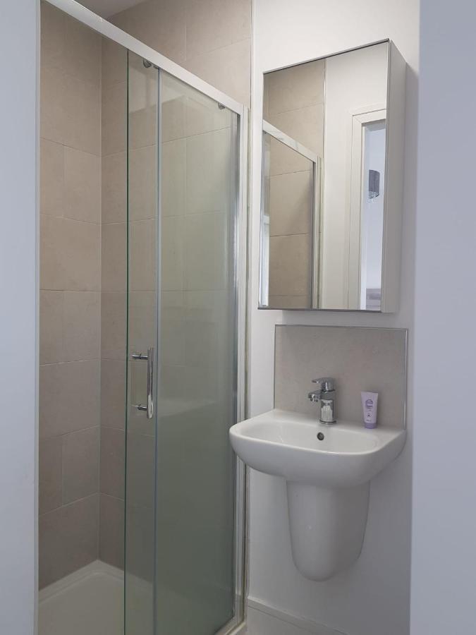 Barnoaks House - Private Room Ensuite Bathroom Homestay ดับลิน ภายนอก รูปภาพ