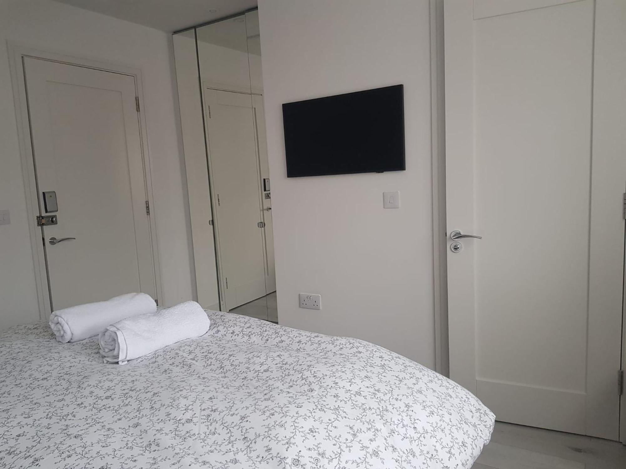 Barnoaks House - Private Room Ensuite Bathroom Homestay ดับลิน ภายนอก รูปภาพ